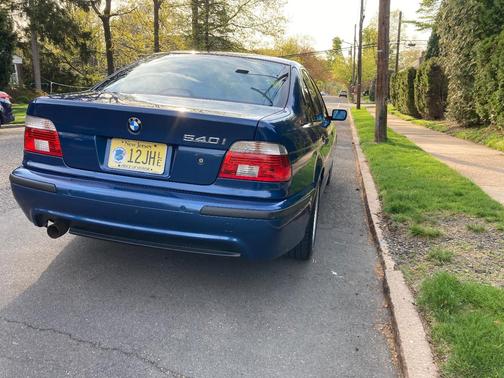 Blue 2003 BMW 540 i