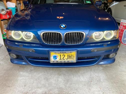 Blue 2003 BMW 540 i