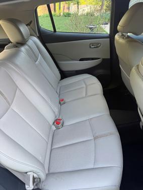 White 2019 Nissan Leaf SL PLUS