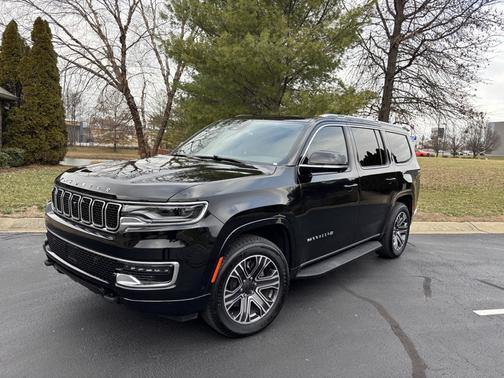 2024 Jeep Wagoneer Base