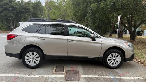 Gold 2017 Subaru Outback 2.5i Premium