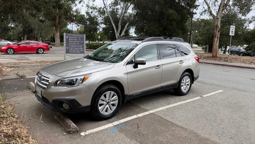 Gold 2017 Subaru Outback 2.5i Premium