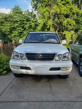 White 1999 Lexus LX 470 Base