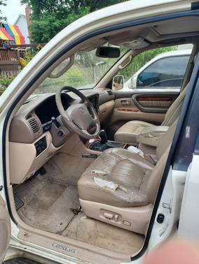 White 1999 Lexus LX 470 Base