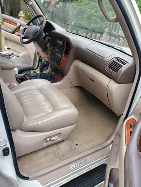 White 1999 Lexus LX 470 Base