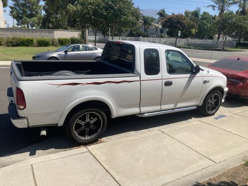 2001 Ford F-150 XLT SuperCab