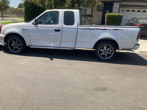 2001 Ford F-150 XLT SuperCab