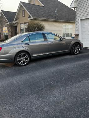 Gray 2012 Mercedes-Benz S-Class S 550 4MATIC