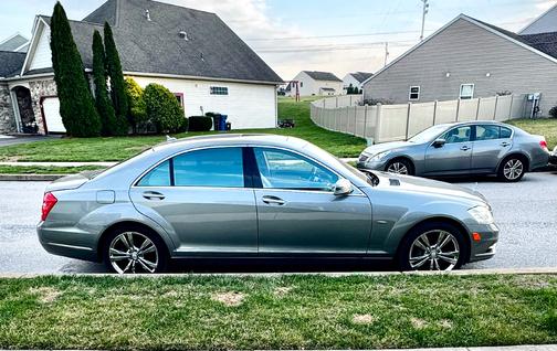 Gray 2012 Mercedes-Benz S-Class S 550 4MATIC