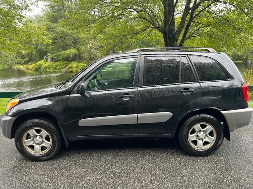 Black 2005 Toyota RAV4 Base