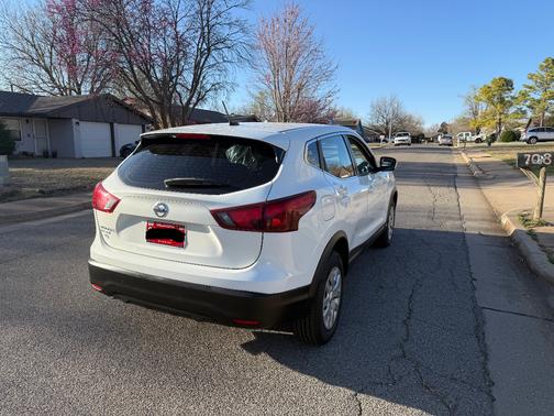 2018 Nissan Rogue Sport S