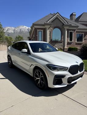 White 2022 BMW X6 xDrive40i
