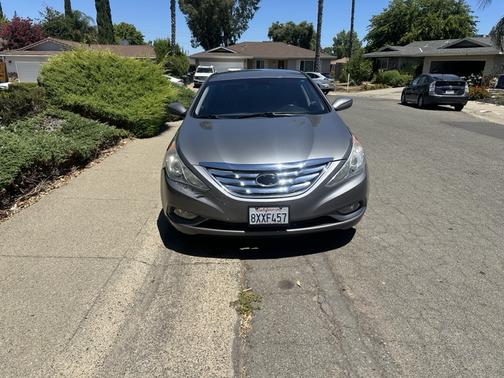 Gray 2011 Hyundai SONATA SE