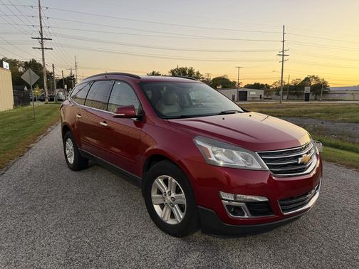 Red 2014 Chevrolet Traverse 2LT