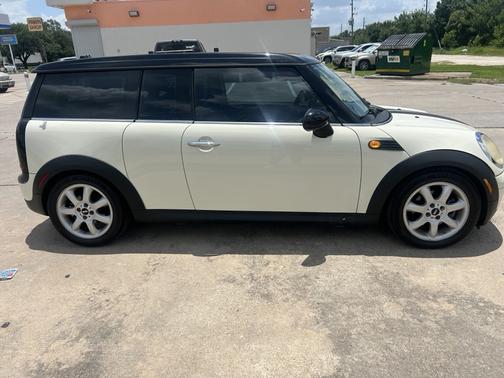 2009 MINI Cooper Clubman Base