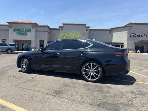Black 2022 Genesis G70 3.3T