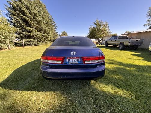 Blue 2004 Honda Accord EX-L