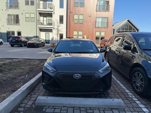 2018 Hyundai IONIQ Hybrid Blue