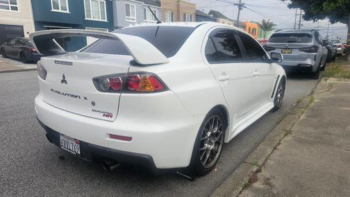 White 2012 Mitsubishi Lancer Evolution MR