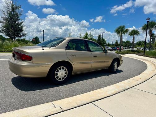 Gold 2005 Buick Century Base