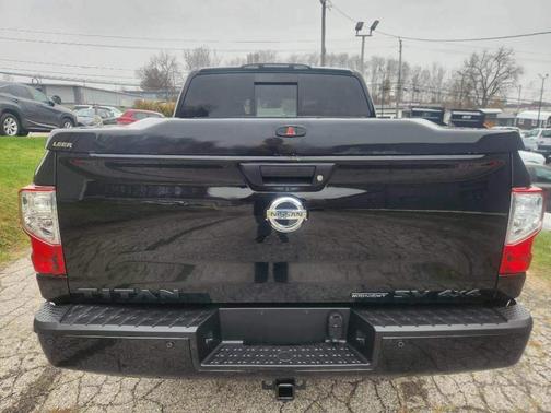 2018 Nissan Titan SV