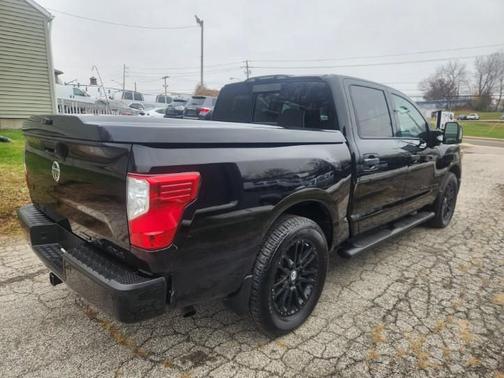 2018 Nissan Titan SV