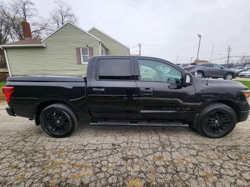 2018 Nissan Titan SV