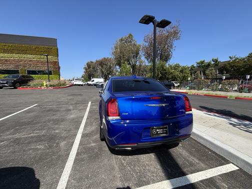 2018 Chrysler 300 S