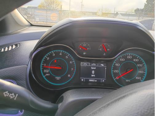 White 2018 Chevrolet Cruze LT