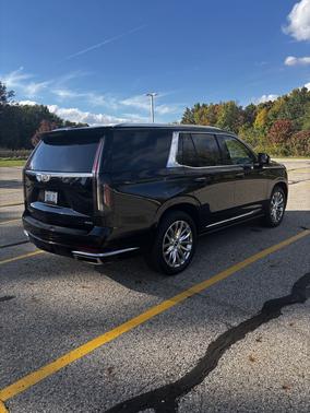 2021 Cadillac Escalade Premium Luxury