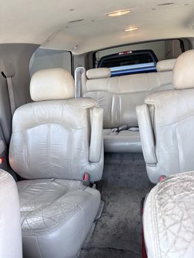 2002 Chevrolet Suburban 1500 LT