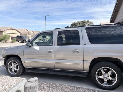 2002 Chevrolet Suburban 1500 LT