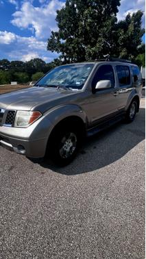 2006 Nissan Pathfinder SE