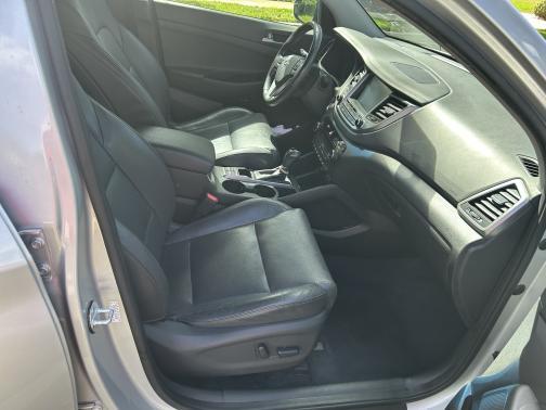 2018 Hyundai TUCSON SEL Plus