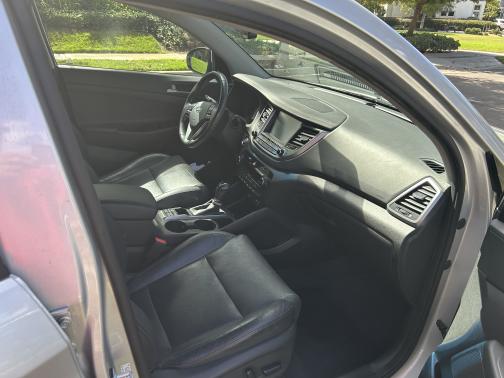 2018 Hyundai TUCSON SEL Plus
