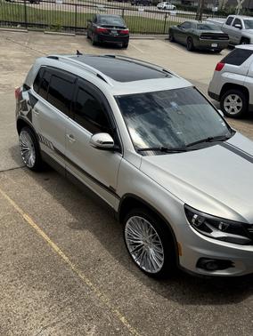 2012 Volkswagen Tiguan SE