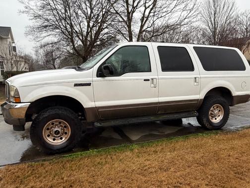 2002 Ford Excursion XLT