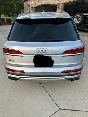 2022 Audi SQ7 4.0T Premium Plus