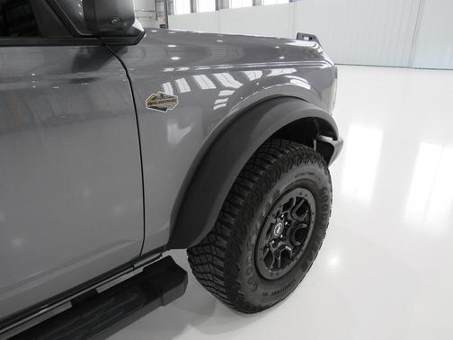 Gray 2022 Ford Bronco Wildtrak Advanced