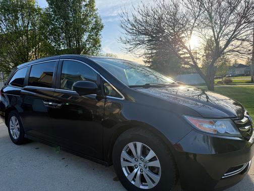 Black 2016 Honda Odyssey EX