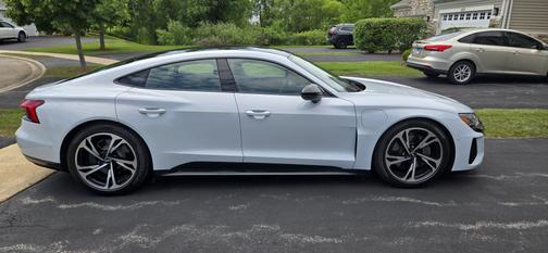 2022 Audi e-tron GT Prestige