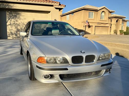 2000 BMW 528 i