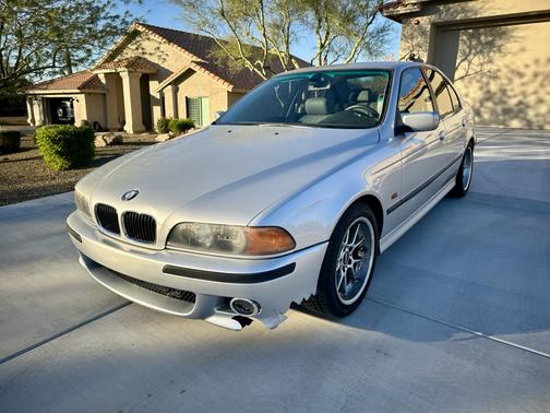 2000 BMW 528 i