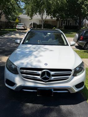 White 2017 Mercedes-Benz GLC 300 Base