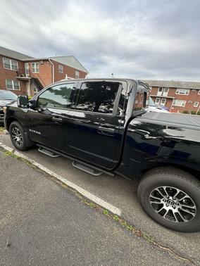 2023 Nissan Titan SV