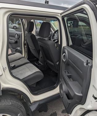 White 2007 Dodge Nitro SXT