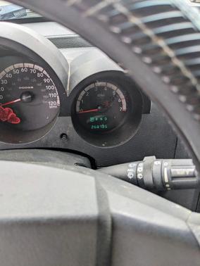 White 2007 Dodge Nitro SXT