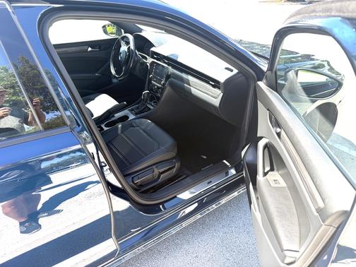 2021 Volkswagen Passat 2.0T R-Line
