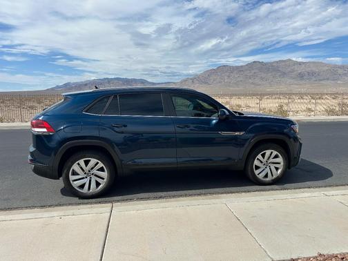 Blue 2020 Volkswagen Atlas Cross Sport 2.0T SE w/Technology