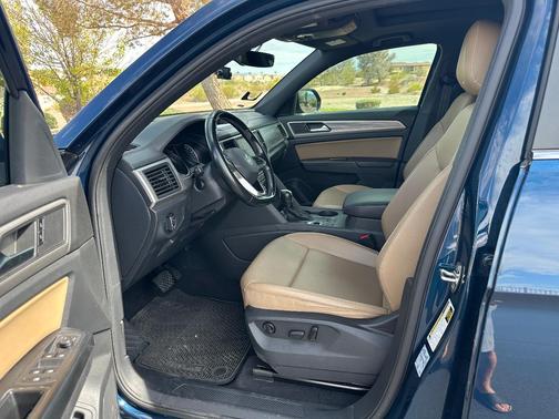 Blue 2020 Volkswagen Atlas Cross Sport 2.0T SE w/Technology